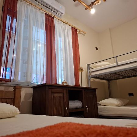 Hostel Nena Semi 티라나 외부 사진