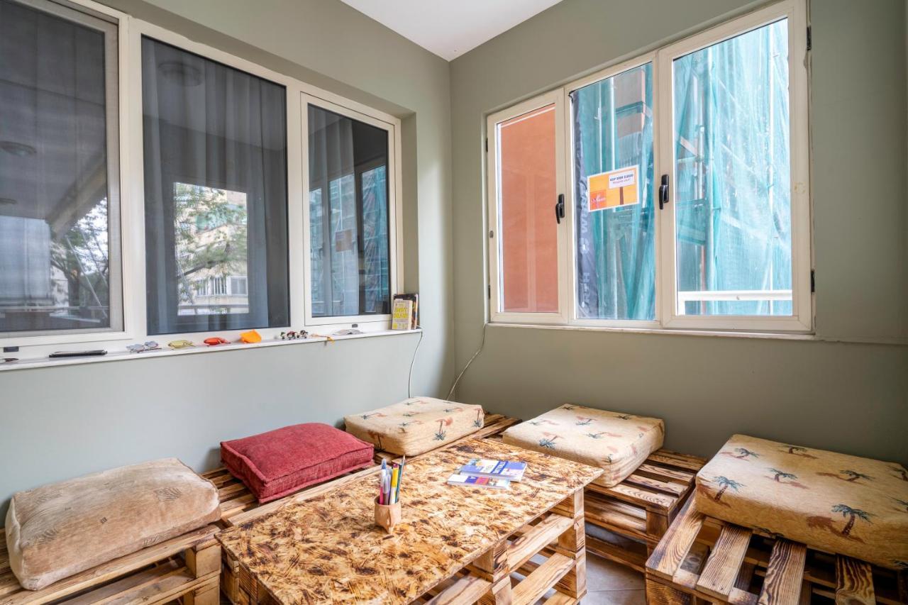 Hostel Nena Semi 티라나 외부 사진